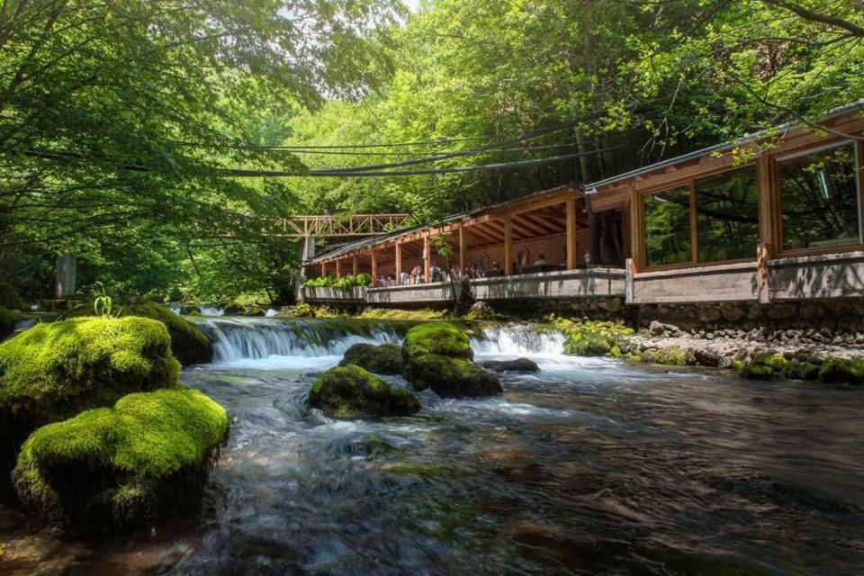 Resort Ujevara E Drinit ペーチ エクステリア 写真